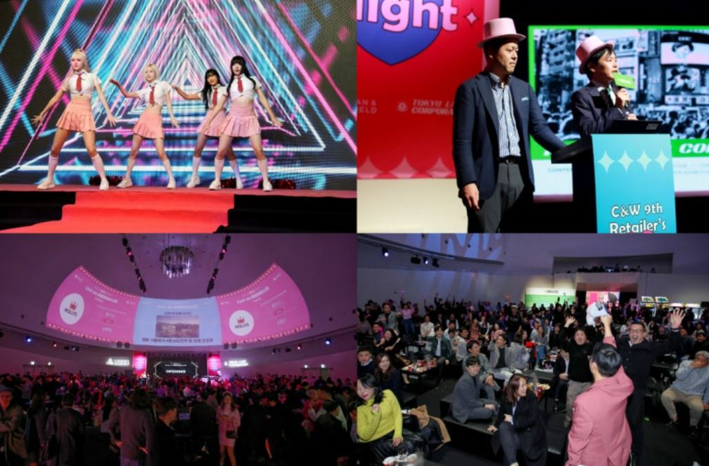 Un grupo de personas en el escenario