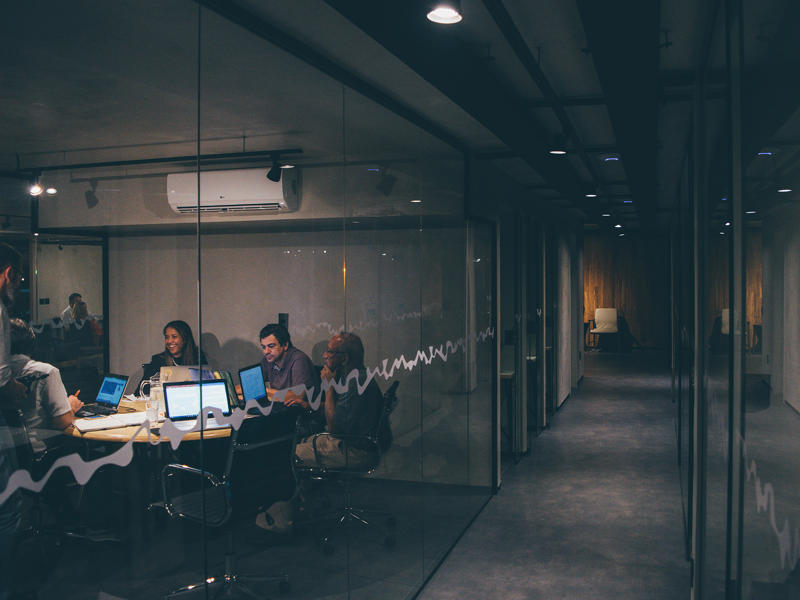 Research, Data Analytics& Business Intelligence (1)